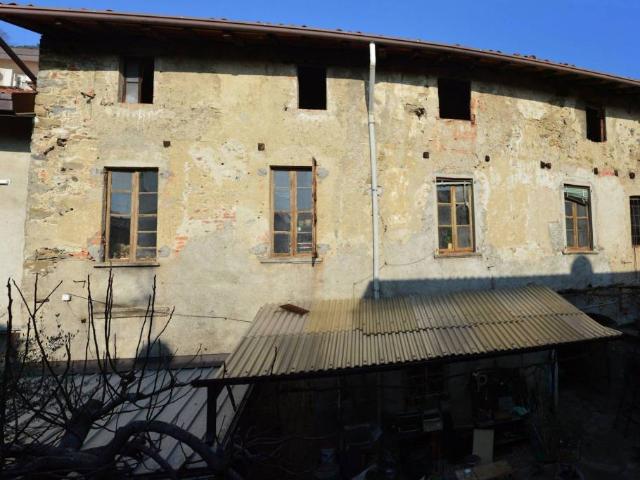 Rustico in vendita a Sirone, Lombardia