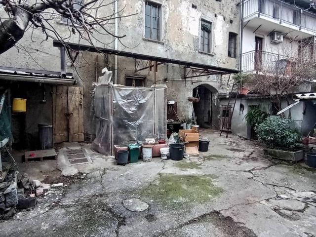 Rustico in vendita a Sirone, Lombardia