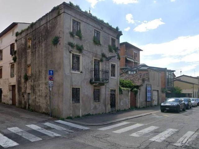 Rustico in vendita a Soave, Verona