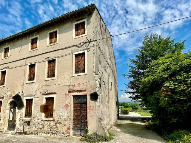 Rustico in vendita a Soave, Veneto