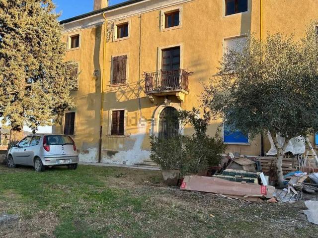 Rustico in vendita a Colognola Ai Colli, Veneto