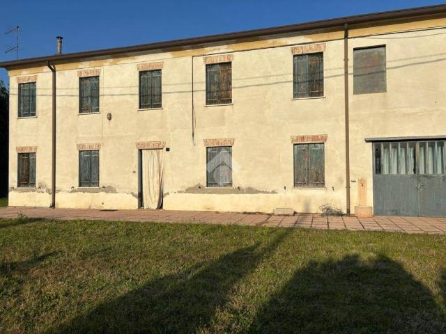 Rustico in vendita a Solesino, Veneto