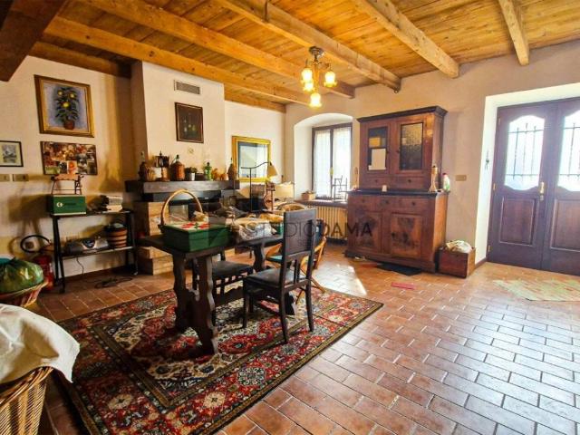 Rustico in vendita a Solferino, Lombardia
