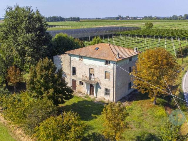 Rustico in vendita a Sozzigalli, Soliera