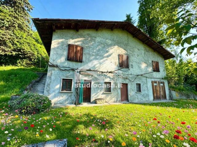 Rustico in vendita a Solto Collina, Lombardia