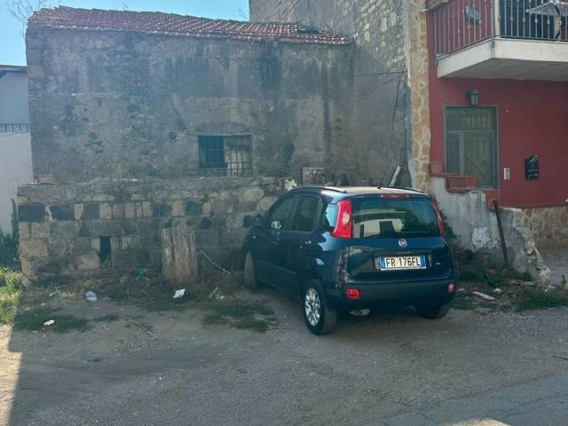 Rustico in vendita a Somma Vesuviana, Campania