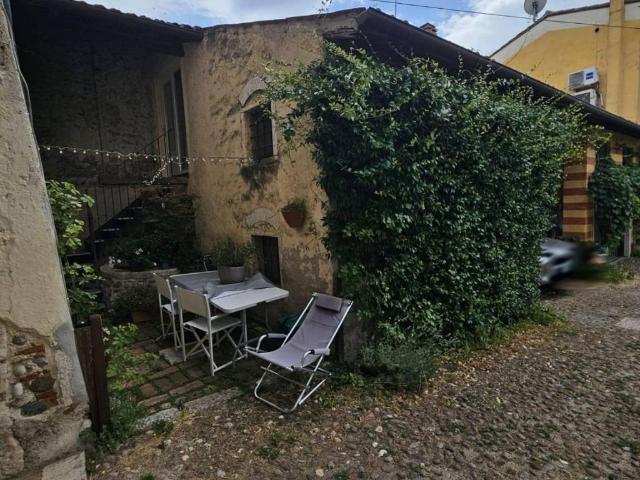 Rustico in vendita a Sona, Veneto