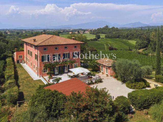 Rustico in vendita a Sona, Veneto