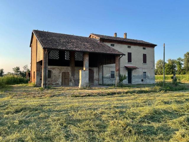 Rustico in vendita a Soncino, Lombardia