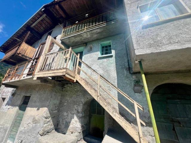 Rustico in vendita a Comunità montana della valle Camonica, Sonico