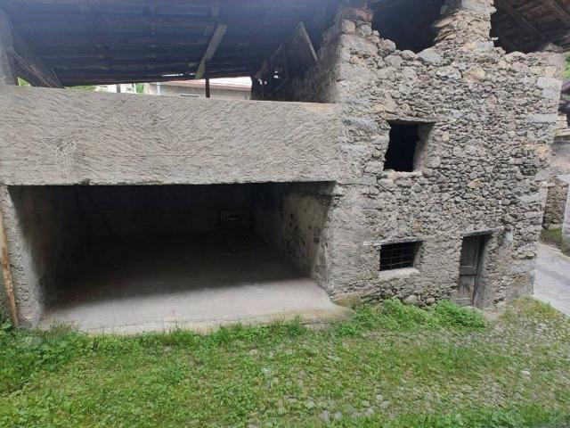 Rustico in vendita a Comunità montana della valle Camonica, Sonico