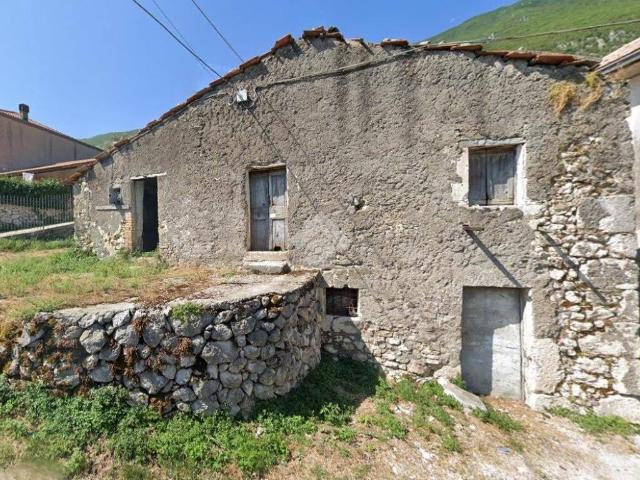 Rustico in vendita a Case Baffetta, Sora