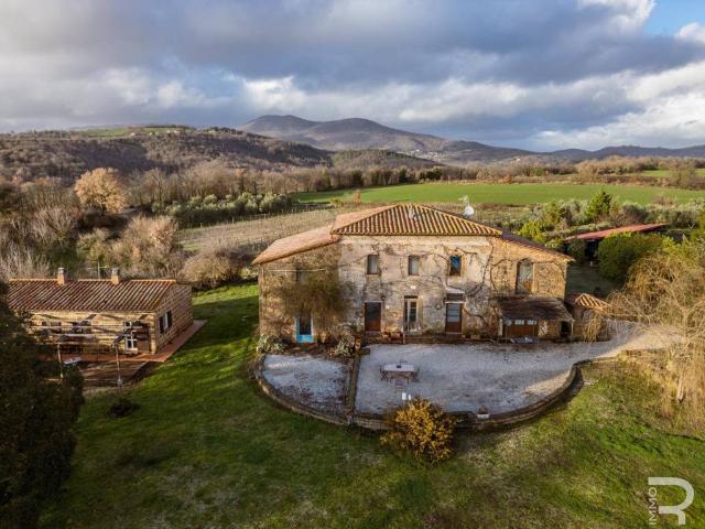 Rustico in vendita a Unione di Comuni Montani Colline del Fiora, Sorano
