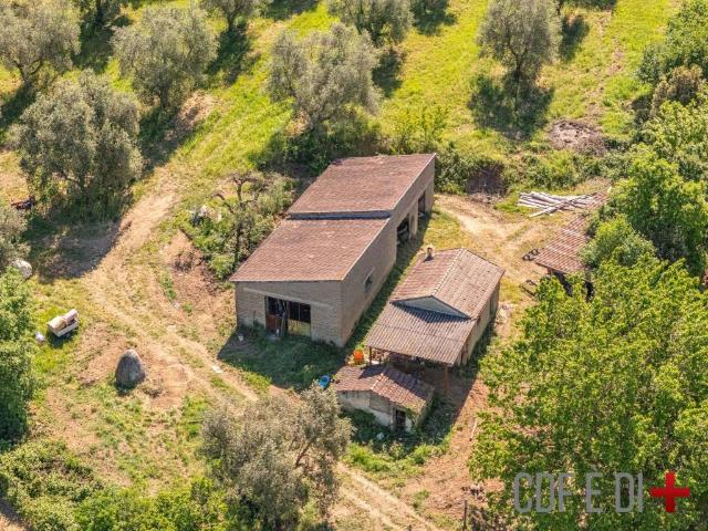 Rustico in vendita a Unione di Comuni Montani Colline del Fiora, Sorano
