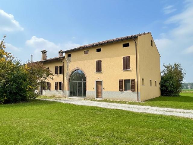 Rustico in vendita a Sorbolo Mezzani, Mezzano Superiore