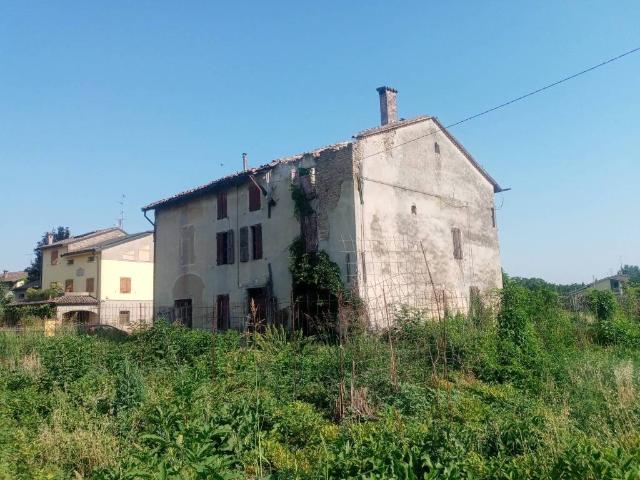 Rustico in vendita a Sorbolo Mezzani, Mezzano Inferiore