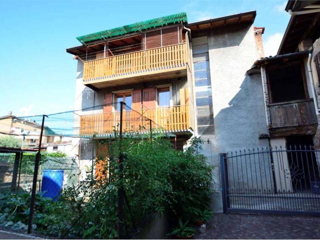 Villa Indipendente in vendita a Azzonica, Sorisole