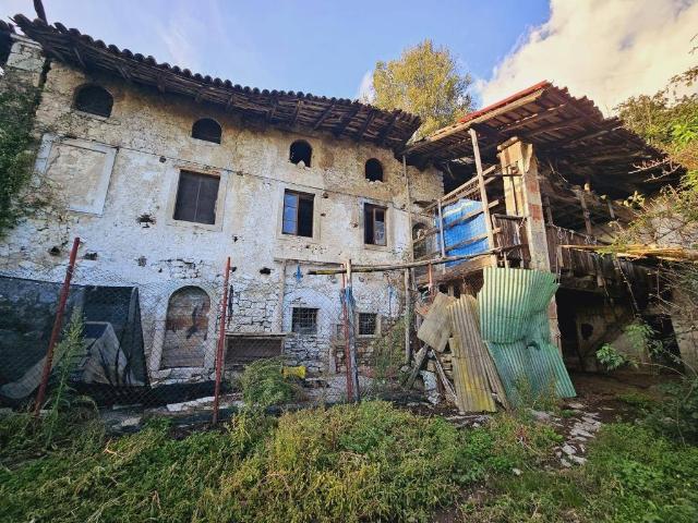 Rustico in vendita a Azzonica, Sorisole