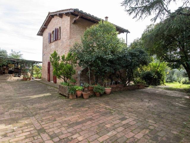 Rustico in vendita a San Rocco a Pilli, Sovicille