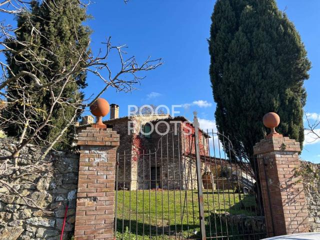 Rustico in vendita a Sovicille, Toscana