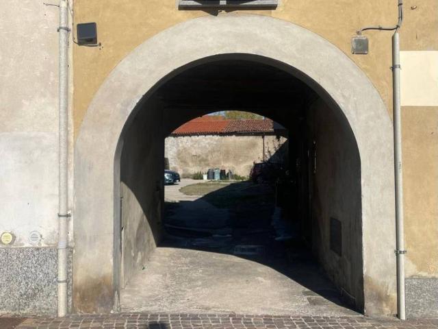 Rustico in vendita a Molino Bassi, Sovico