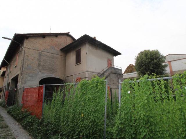 Rustico in vendita a Sovico, Monza e della Brianza