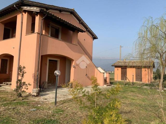 Rustico in vendita a Spello, Umbria