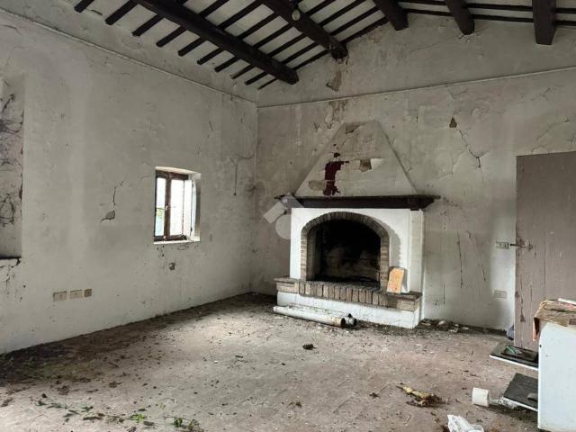 Rustico in vendita a Spello, Umbria