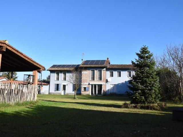 Rustico in vendita a Spessa, Lombardia