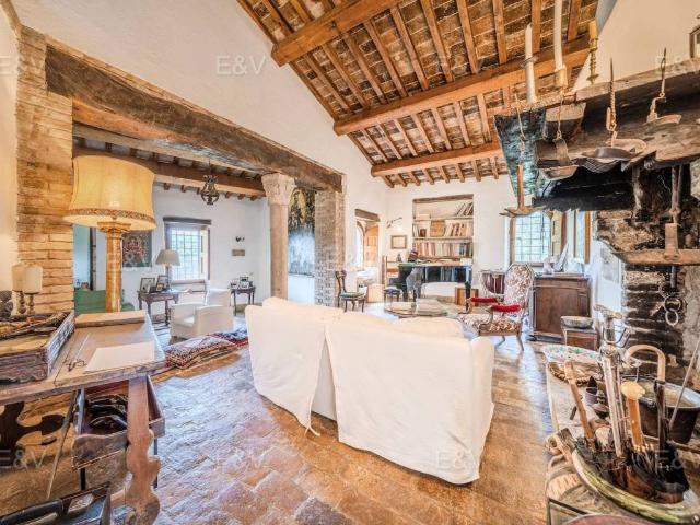Rustico in vendita a Spoleto, Umbria