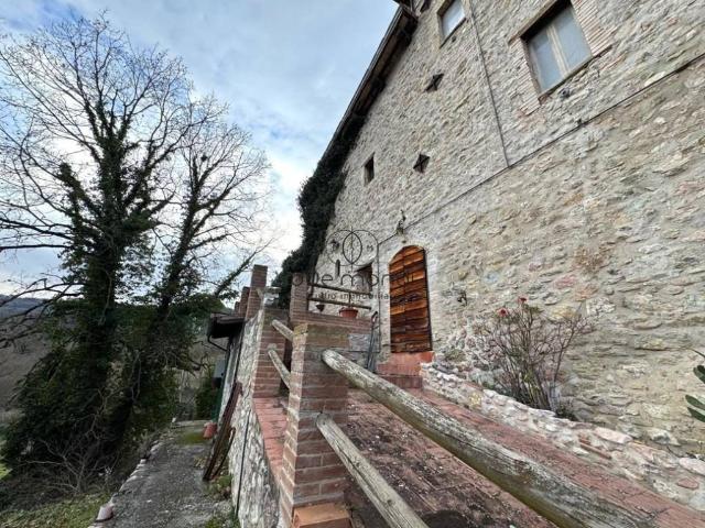 Rustico in vendita a Arezzo, Spoleto
