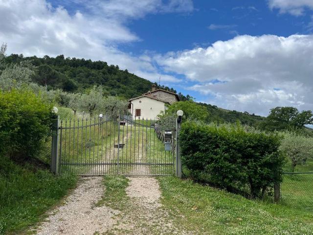Rustico in vendita a Spoleto, Umbria