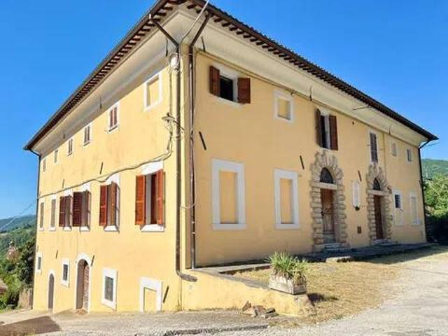 Rustico in vendita a Spoleto, Umbria