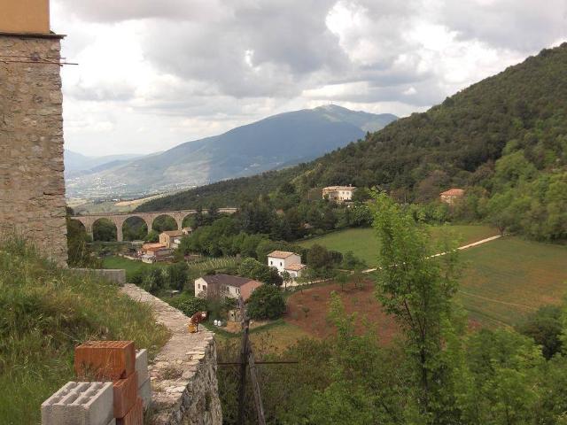 Rustico in vendita a Spoleto, Umbria