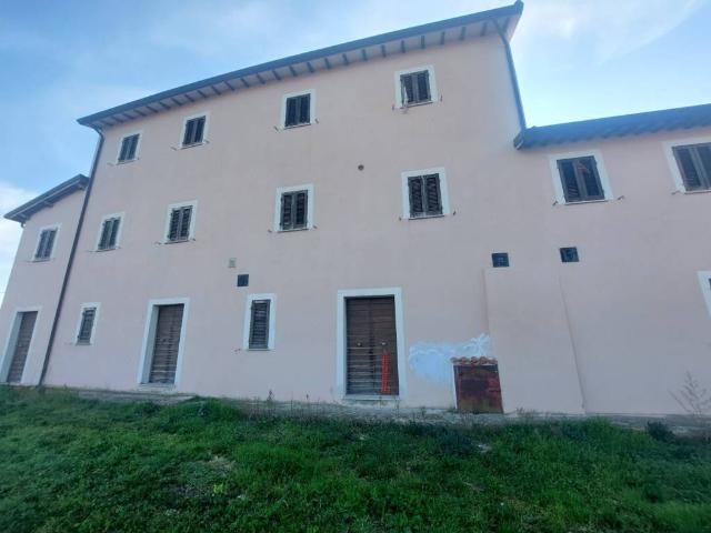 Rustico in vendita a Collerisana, Spoleto