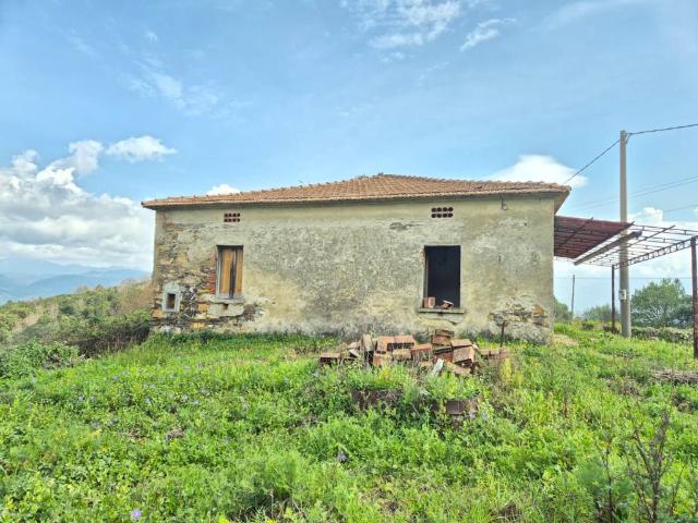 Rustico in vendita a Casal Velino Marina, Campania