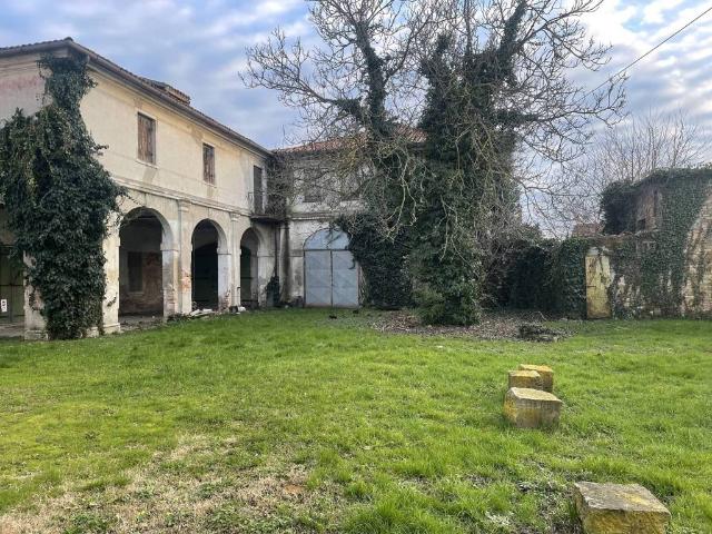 Rustico in vendita a Stra, Veneto