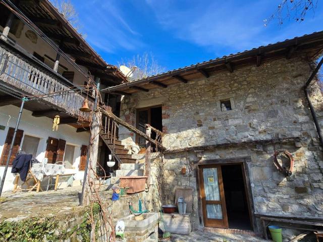 Rustico in vendita a Prepotto, Friuli-Venezia Giulia