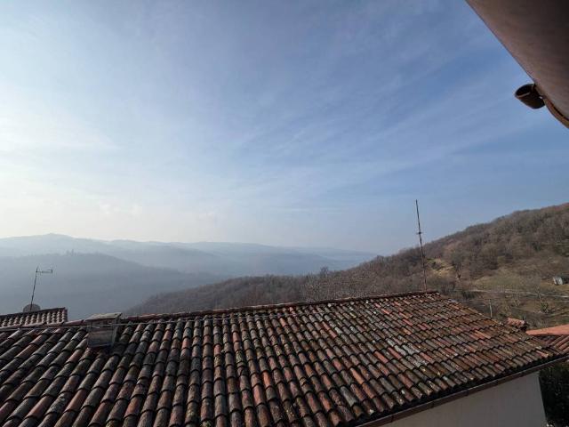 Rustico in vendita a Stregna, Friuli-Venezia Giulia