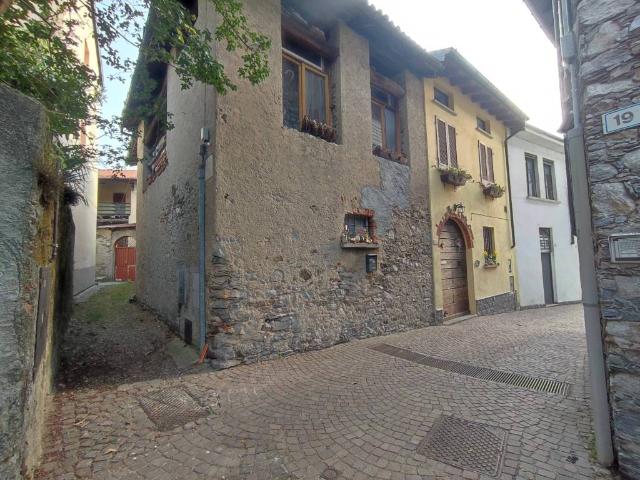 Rustico in vendita a Brisino, Stresa