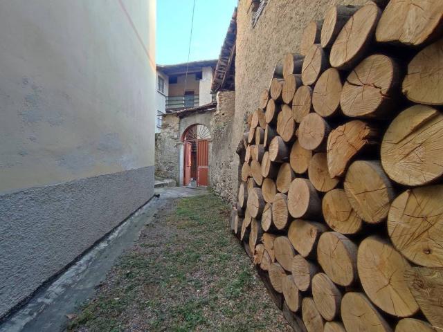 Rustico in vendita a Brisino, Stresa
