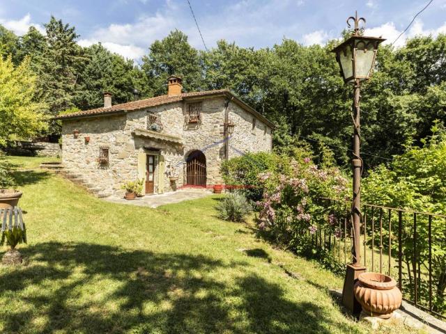 Rustico in vendita a Subbiano, Toscana