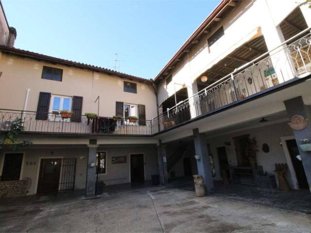 Villa Indipendente in vendita a Suisio, Lombardia