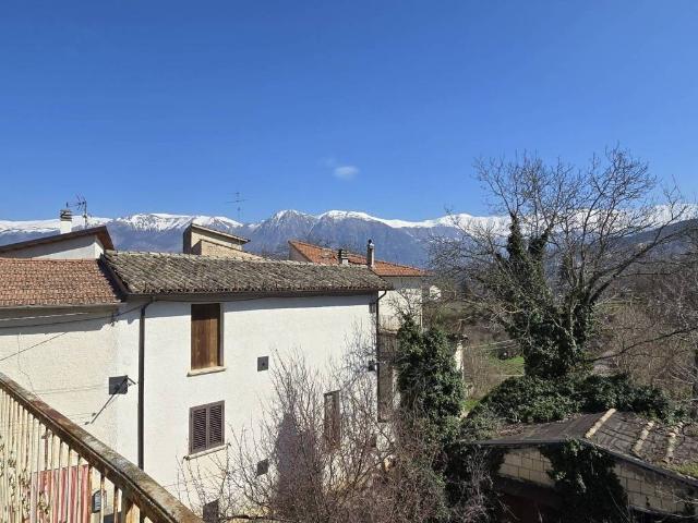 Rustico in vendita a Pettorano Sul Gizio, Abruzzo