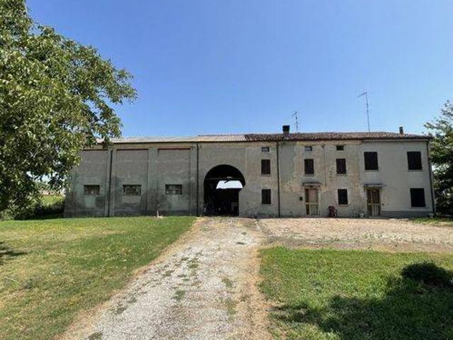 Rustico in vendita a Suzzara, Lombardia