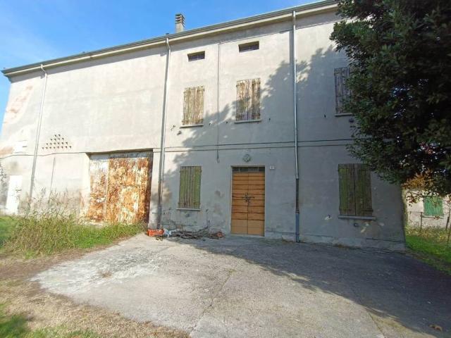Rustico in vendita a Suzzara, Lombardia
