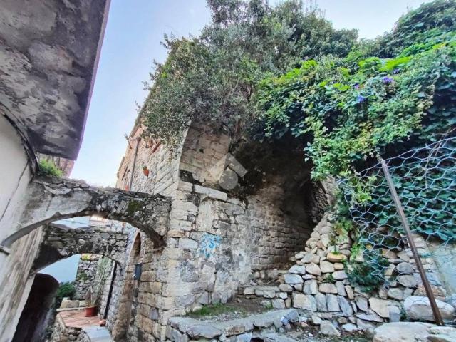 Rustico in vendita a Taggia
