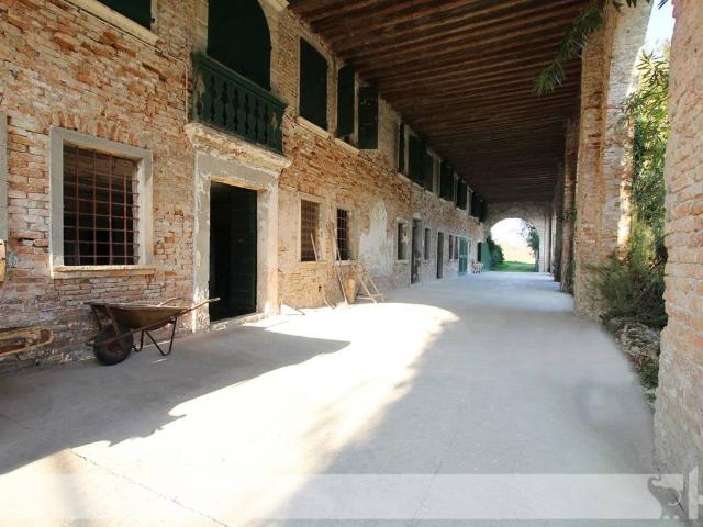 Rustico in vendita a Taglio Di Po, Veneto