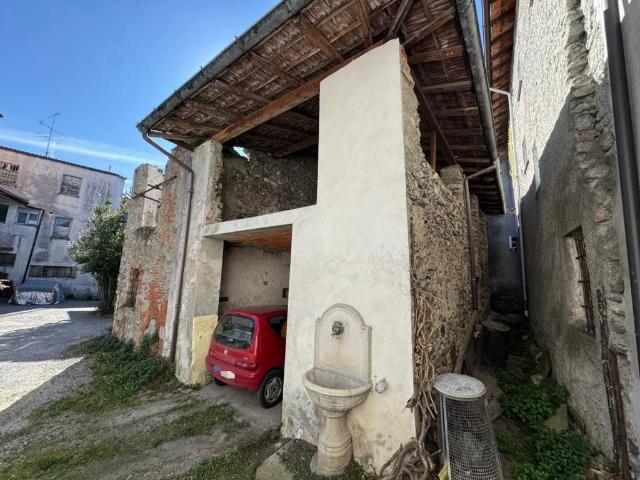 Rustico in vendita a Cheglio, Taino