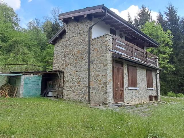Rustico in vendita a Comunità Montana della Valle Brembana, Taleggio